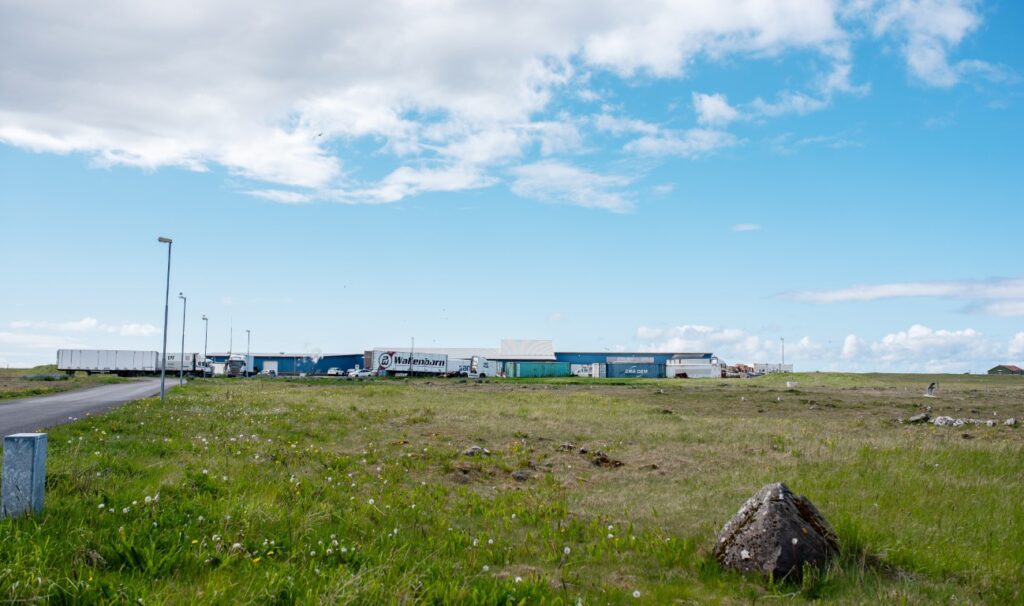 Gardur outside 5 (Medium)